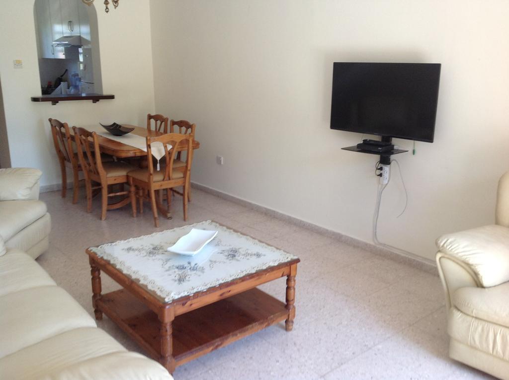 Paphos Townhouse Villa Luaran gambar