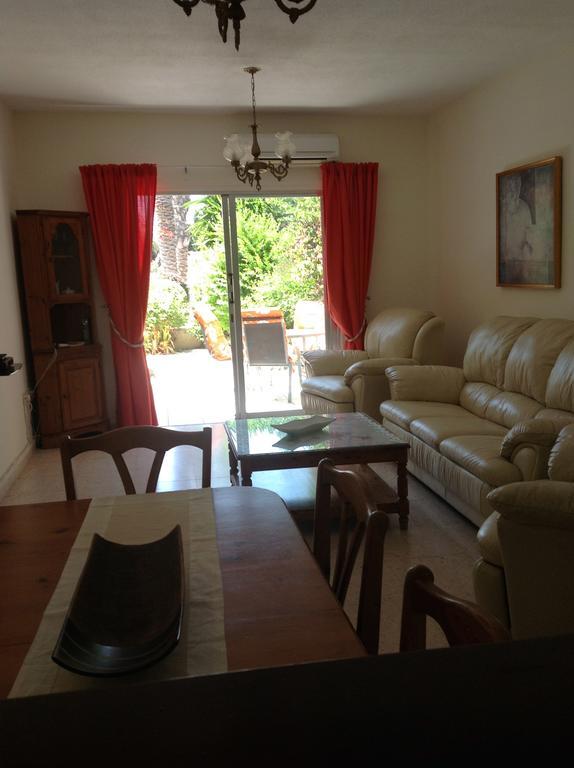 Paphos Townhouse Villa Luaran gambar