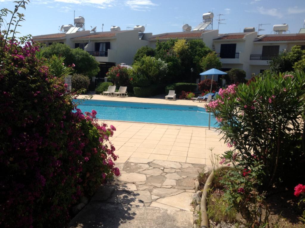 Paphos Townhouse Villa Luaran gambar