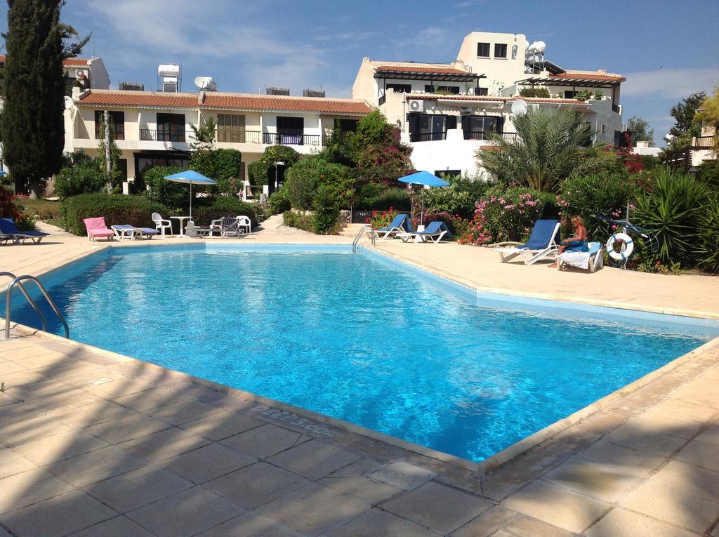 Paphos Townhouse Villa Luaran gambar